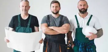 handyman-melbourne-palm bay-[general team] group-of-three-builders-preparing-for-remodeling-1500